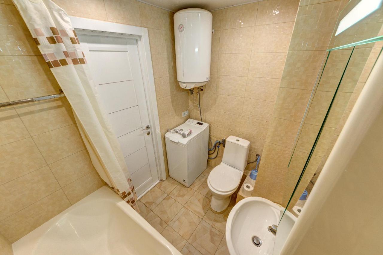 Excellent Apartment Druzhby Narodov Boulevard 3A. Lybedskaya Metro Station Kyiv Exterior photo